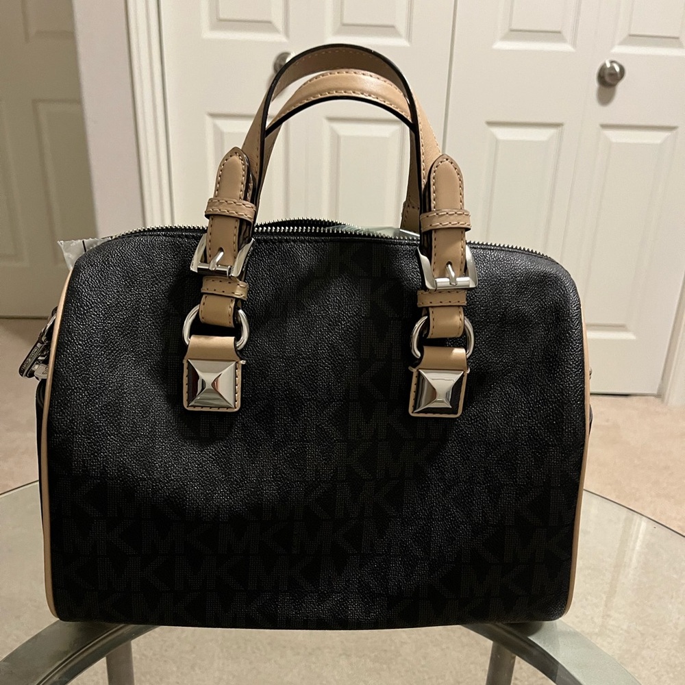 Mk Grayson